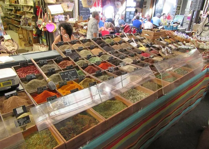 Vieil Marché Provençal Antibes