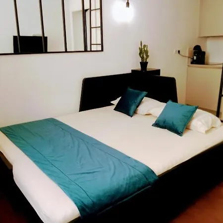 Apartment Vieil Marche Provencal Antibes
